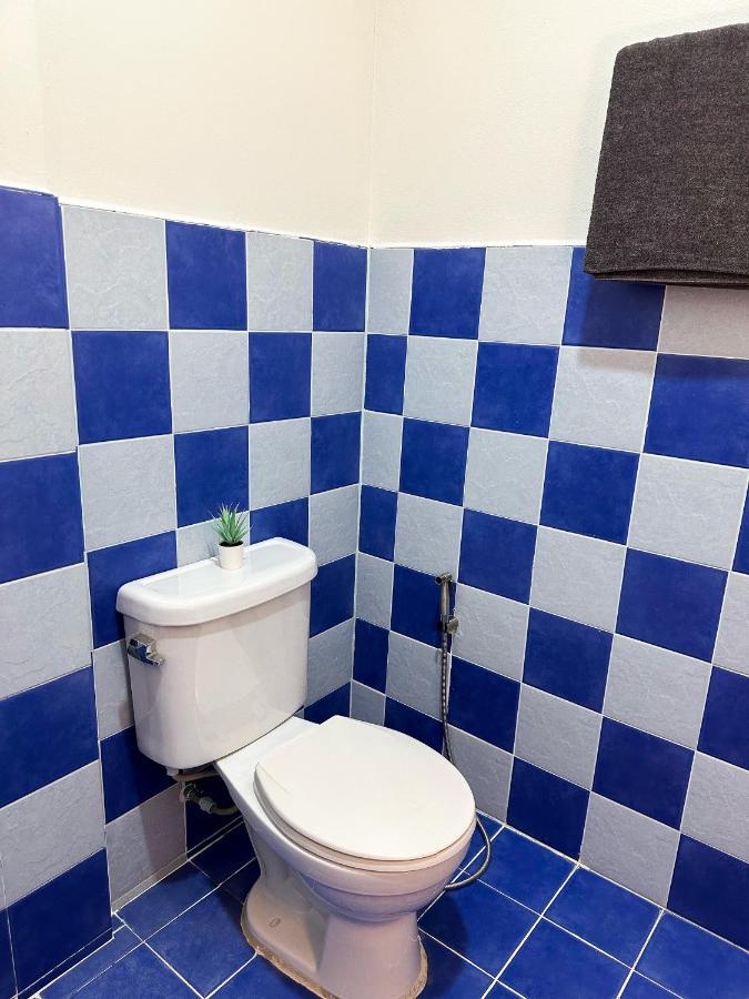 Montana Hotel & Hostel Phuket Karon Luaran gambar