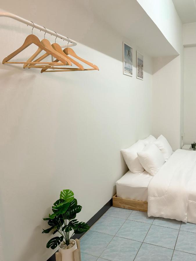Montana Hotel & Hostel Phuket Karon Luaran gambar