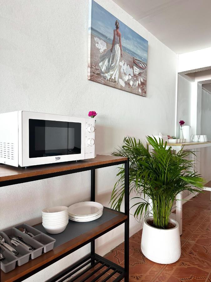 Montana Hotel & Hostel Phuket Karon Luaran gambar