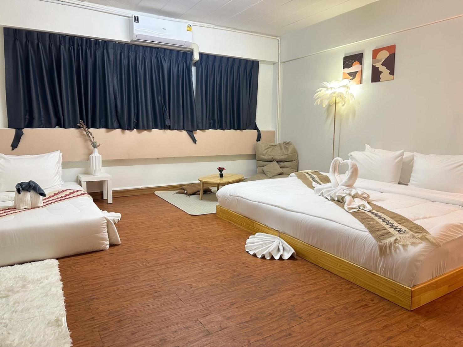 Montana Hotel & Hostel Phuket Karon Luaran gambar