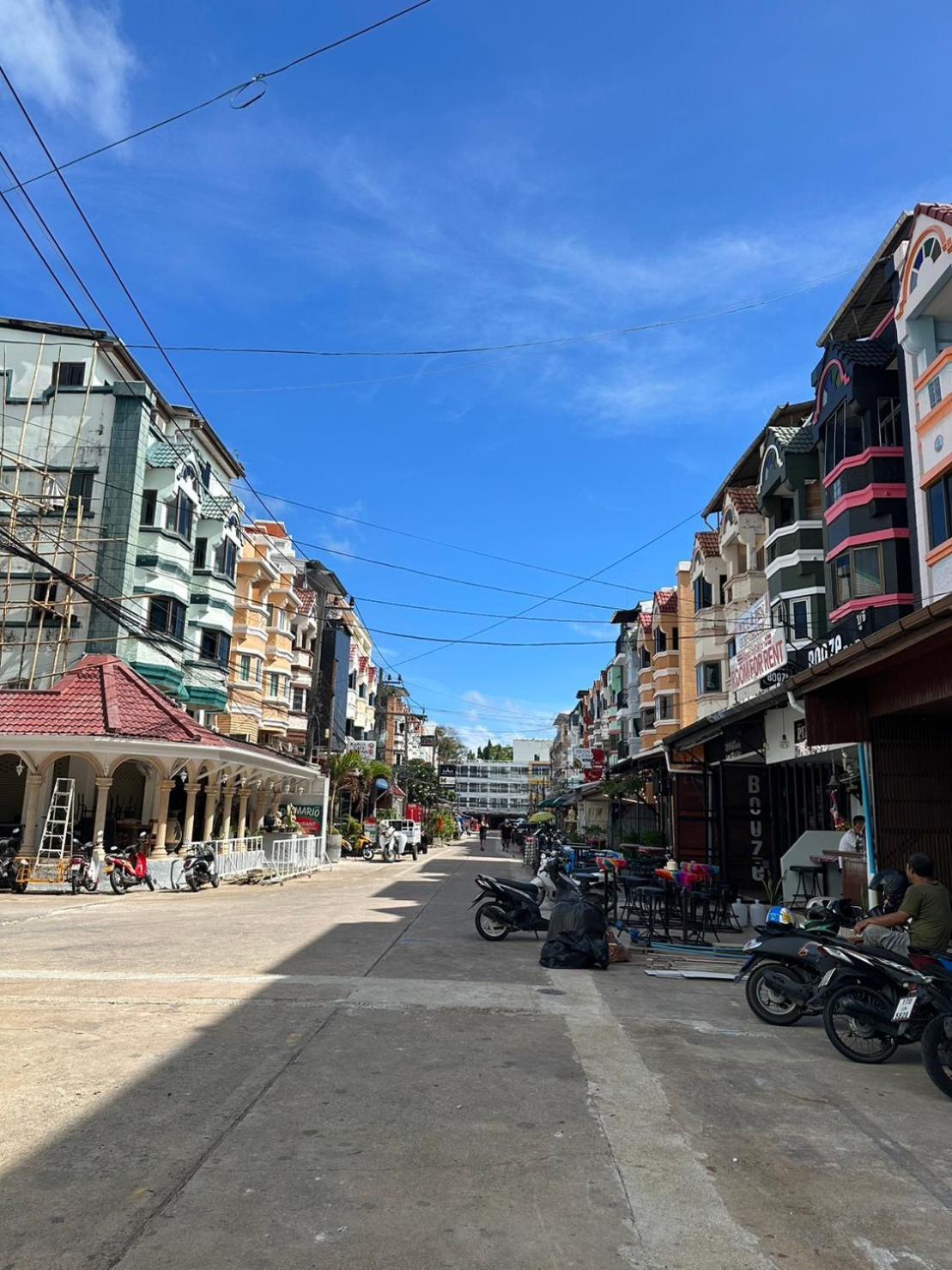 Montana Hotel & Hostel Phuket Karon Luaran gambar